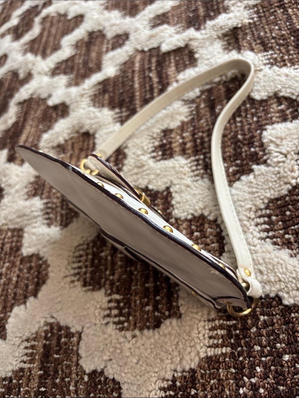 Michael Kors Vanilla Leather Berkley Wristlet Studded Handbag Cellphone Bag - Picture 14 of 15